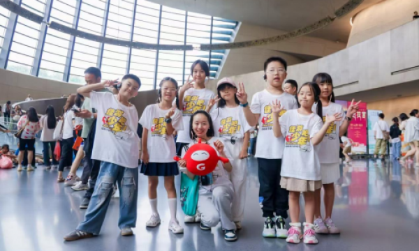 科技赋能文化传承 “佳游吧少年”解锁古蜀文明密码