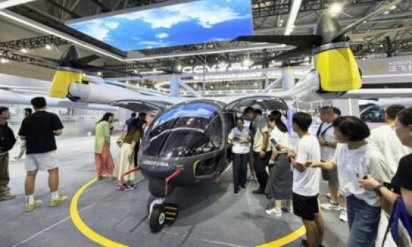 智博会现“低空黑科技”！沃飞长空解锁低空智能新图景