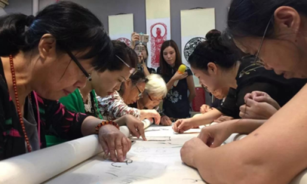 丝线为笔，经纬为卷：蜀绣传承人罗佳丽与成都锦绣 博物馆的双向奔赴